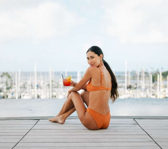 Prince Waikiki Luxury Lifestyle Beachfront Oceanfront Cocktail 